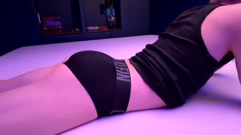 Hunter Twink online show from July 28, 2026, 3:35 am