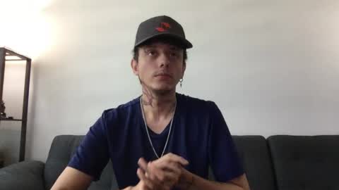 Derrick online show from May 2, 2026, 4:45 pm