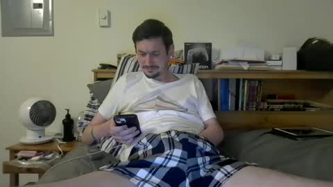 TwinkyMcgee online show from June 14, 2026, 6:37 am