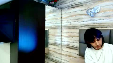 twinslovers_ online show from November 17, 2025, 1:44 am