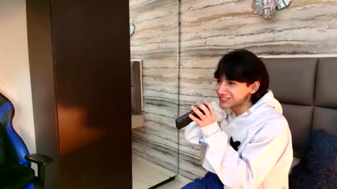 twinslovers_ online show from December 5, 2025, 3:26 am