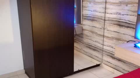 twinslovers_ online show from December 17, 2025, 3:34 am