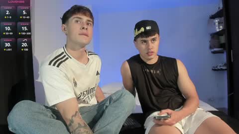 twintease online show from December 6, 2024, 2:13 am