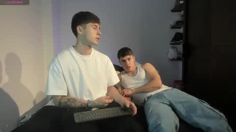 twintease online show from February 2, 2025, 1:55 am