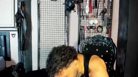 Clio  Tadeo online show from February 2, 2026, 3:27 am