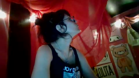 twizzytoxic22 online show from June 24, 2026, 12:53 am