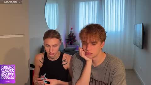 Molly and Nick online show from December 16, 2025, 4:01 pm