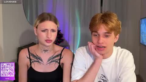 Molly and Nick online show from December 19, 2025, 6:59 pm