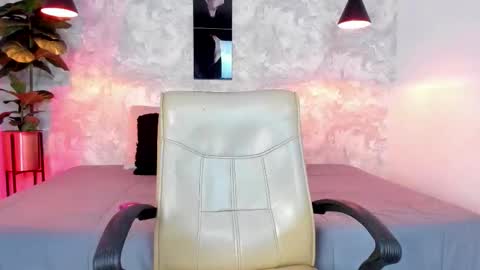 200K BOYS online show from September 20, 2025, 5:08 am