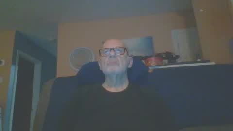 twstone online show from February 3, 2025, 2:36 am