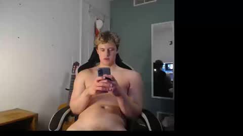 Snapshot of twunkaton chatting on March 17, 2026, 5:05 pm twunkaton online show from March 17, 2026, 5:05 pm