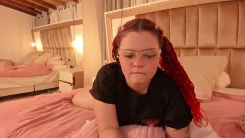 Twiggy online show from January 11, 2025, 1:06 am