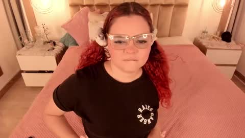 Twiggy online show from January 18, 2025, 8:09 pm