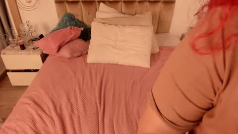 Twiggy online show from January 19, 2025, 11:10 pm