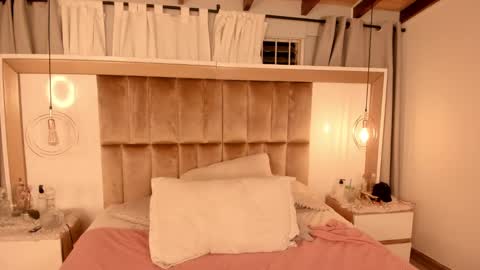 Twiggy online show from February 4, 2025, 12:19 am