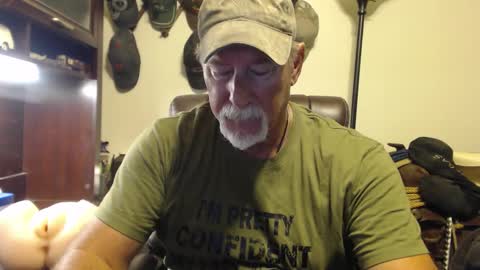 txlobo60 online show from October 18, 2025, 9:37 pm