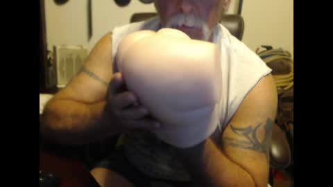 txlobo60 online show from April 28, 2026, 2:27 am