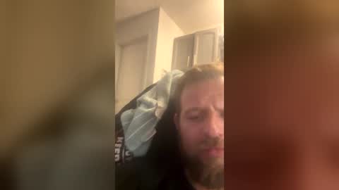 ty_barrett94642677 online show from June 26, 2026, 10:52 am