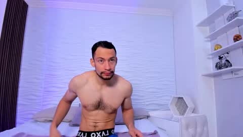 Snapshot of tyagoroberts chatting on October 26, 2025, 12:22 pm Tyago online show from October 26, 2025, 12:22 pm