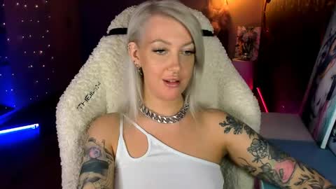 Miley online show from April 27, 2026, 2:15 pm