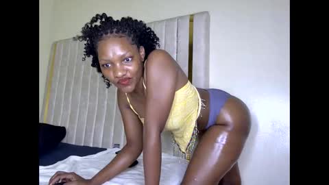 tyla_cerry online show from September 14, 2025, 2:00 am