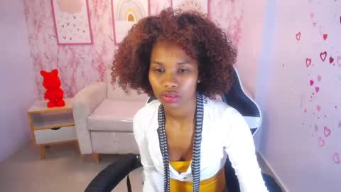 Tyla Suarez online show from September 9, 2025, 5:34 pm