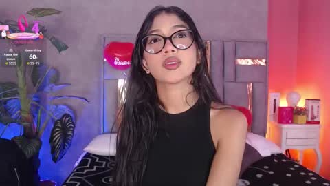 tyla_ks online show from February 18, 2026, 7:43 pm