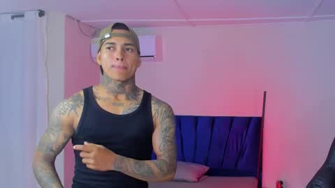 tyler_bell_ online show from March 25, 2026, 1:55 am