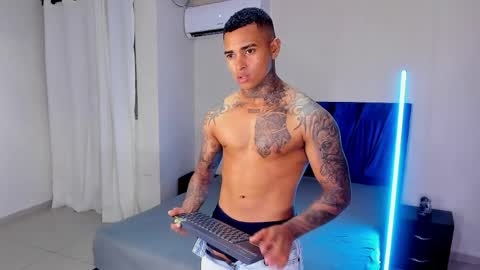 tyler_bell_ online show from April 9, 2026, 6:19 am