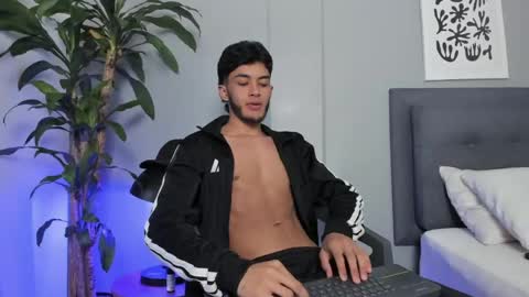 Tyler Fox online show from April 30, 2026, 9:19 pm