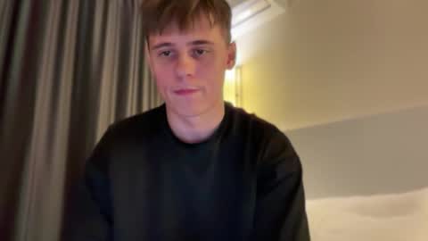 tyler_garrner online show from October 9, 2025, 6:39 pm