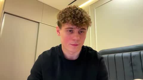 tyler_garrner online show from February 5, 2026, 2:33 pm