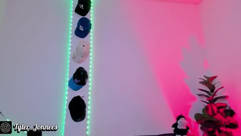 Tyler online show from December 18, 2025, 3:45 am