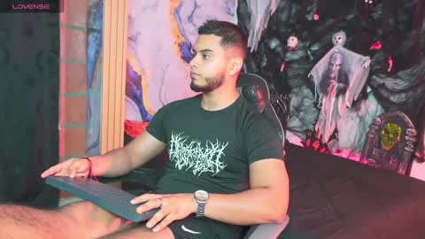 Snapshot of tyler_price01 chatting on October 24, 2025, 9:44 pm Tyler online show from October 24, 2025, 9:44 pm