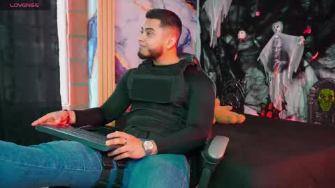 Snapshot of tyler_price01 chatting on October 31, 2025, 8:10 pm Tyler online show from October 31, 2025, 8:10 pm