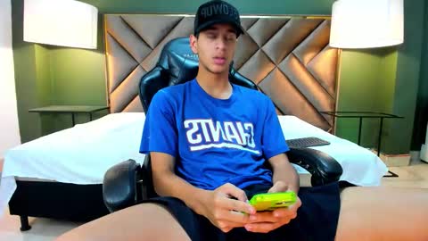 Snapshot of tyler_rodriguez chatting on October 16, 2025, 3:07 am Tyler Rodriguez online show from October 16, 2025, 3:07 am