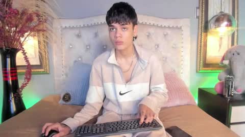 tyler_storm_ online show from September 26, 2025, 12:31 pm