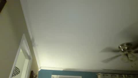 tylermizzan123 online show from December 11, 2024, 9:01 pm