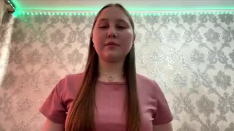 Hello Rose here   Help me to make first 100 thumbs up 333 online show from September 23, 2025, 9:23 am
