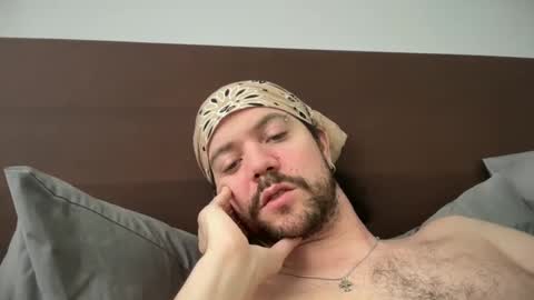 Snapshot of tyleruzi chatting on January 16, 2025, 6:06 pm Tyleruzi online show from January 16, 2025, 6:06 pm