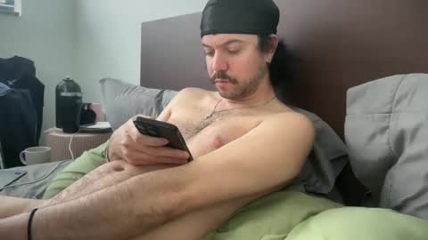 Snapshot of tyleruzi chatting on February 26, 2025, 5:07 pm Tyleruzi online show from February 26, 2025, 5:07 pm
