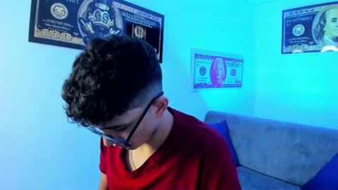 Snapshot of tylerwhiite_ chatting on January 15, 2025, 3:00 am   online show from January 15, 2025, 3:00 am