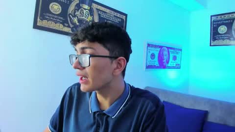 Snapshot of tylerwhiite_ chatting on January 28, 2025, 2:53 am   online show from January 28, 2025, 2:53 am