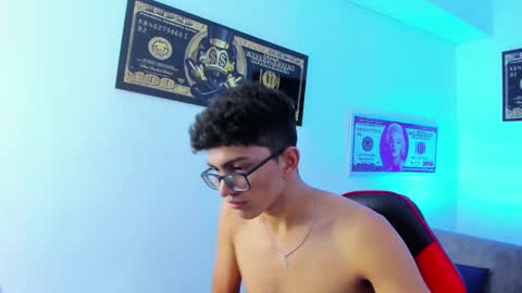 Snapshot of tylerwhiite_ chatting on January 28, 2025, 6:27 am   online show from January 28, 2025, 6:27 am