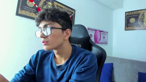 Snapshot of tylerwhiite_ chatting on February 11, 2025, 5:58 am   online show from February 11, 2025, 5:58 am