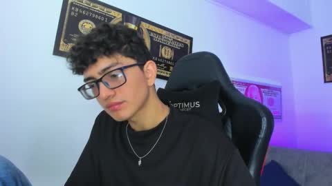 Snapshot of tylerwhiite_ chatting on March 12, 2025, 2:52 am   online show from March 12, 2025, 2:52 am