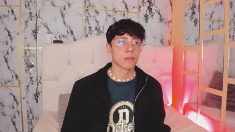 Tylhugedoom online show from January 27, 2025, 2:24 pm