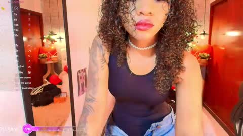 Snapshot of tylla_ chatting on March 5, 2025, 3:08 am online show from March 5, 2025, 3:08 am