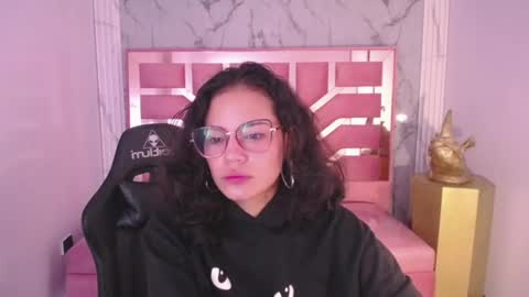 TYNA  online show from January 4, 2025, 4:22 pm