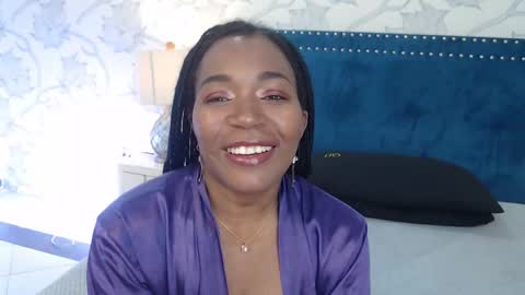 Snapshot of tyrafox_ chatting on December 18, 2025, 7:42 pm tyrafox online show from December 18, 2025, 7:42 pm